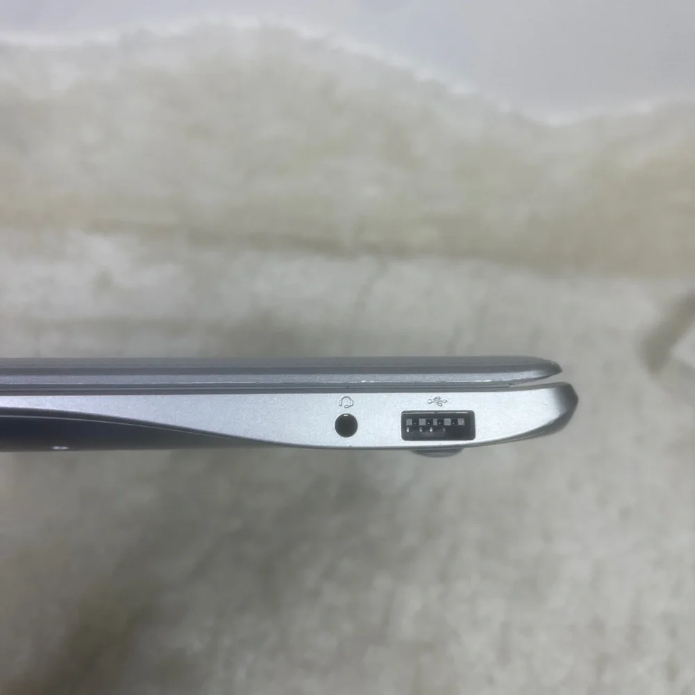 Samsung Chromebook XE500C12 with Charger